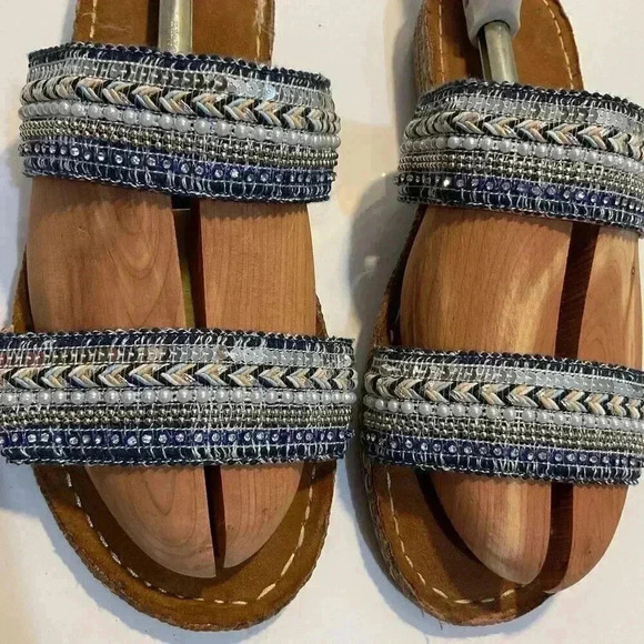 Laurel-4204 11W embellished with beads and jewels slip on strappy sandals - Picture 3 of 7